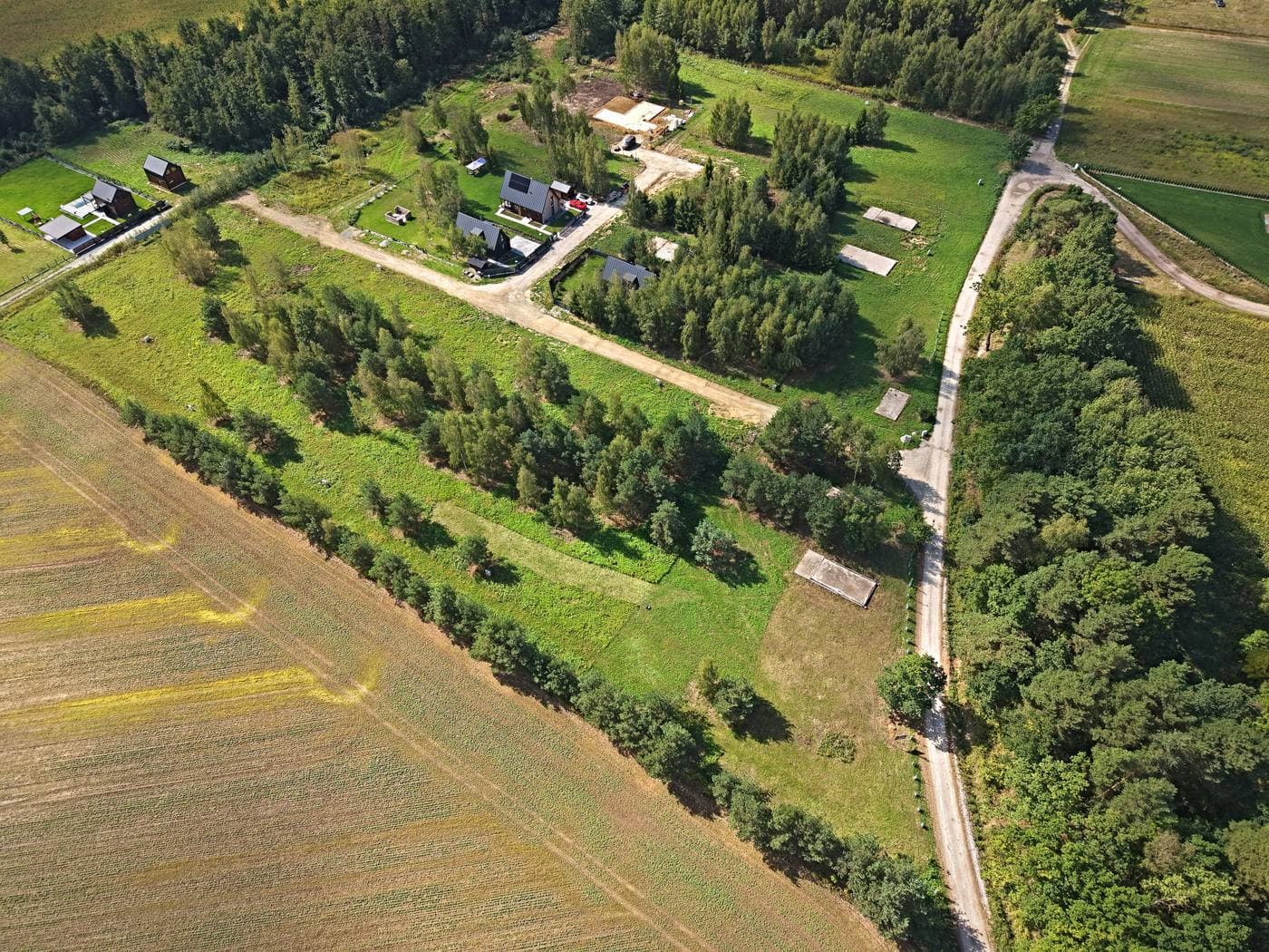 Osiedle z lotu ptaka od północnego wschodu, niemal pionowo w dół